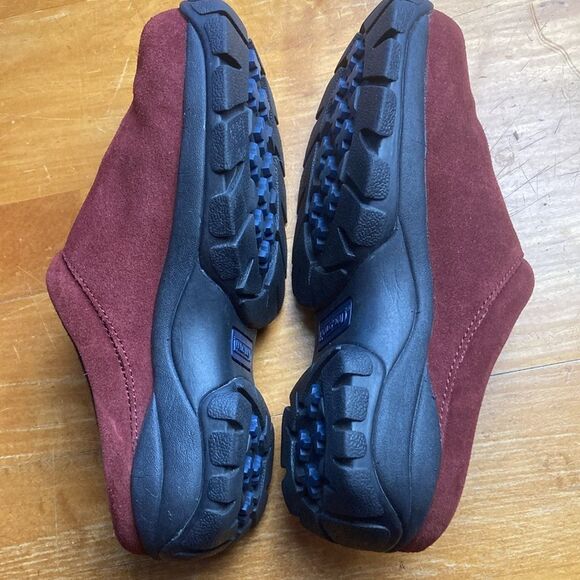 Lands End 86166 Womens Size 7B Dark Red Suede Leather Slides Clogs Slippers - Picture 4 of 11